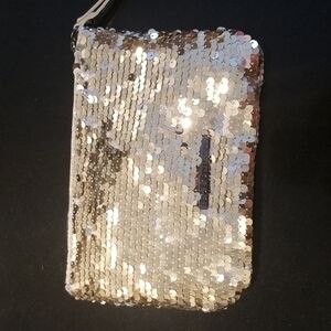 💕BCBGERATION💕 Sequin Wristlet Clutch ~ Gold